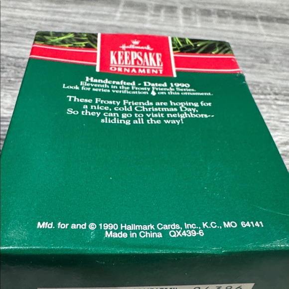Hallmark | Frosty Friends #11 (1990) - Vintage Collectible Keepsake Ornament - Picture 9 of 17
